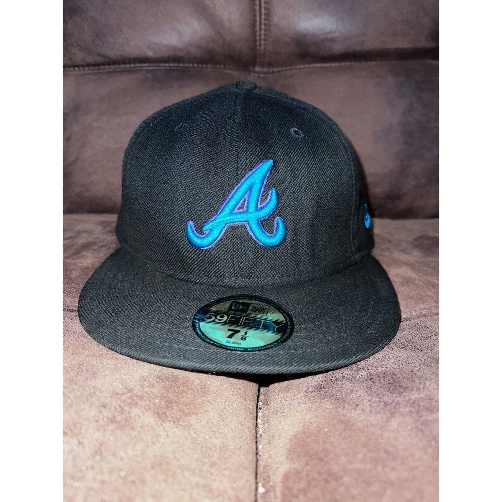 Atlanta Braves Black/Purple/Blue Fitted Baseball Hat Cap New Era Size 7 1/8 ATL